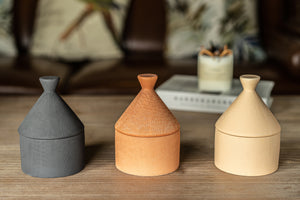 
                  
                    Load image into Gallery viewer, Ceramic Nordic Candle with cap (unscented)
                  
                
