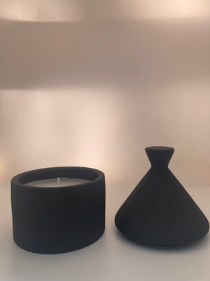 
                  
                    Load image into Gallery viewer, Ceramic Nordic Candle with cap (unscented)
                  
                