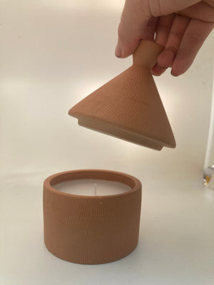 
                  
                    Load image into Gallery viewer, Ceramic Nordic Candle with cap (unscented)
                  
                